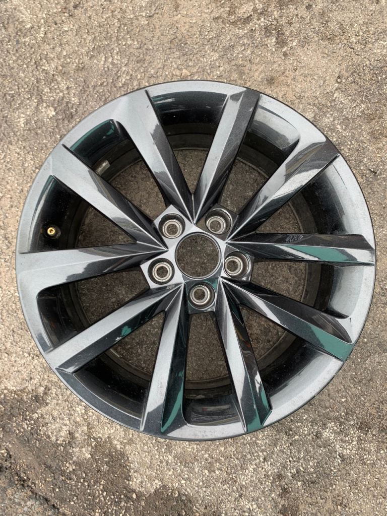 1x Genuine Skoda Fabia Mk3 Rapid 16” Alloy Wheel Rim 7Jx16 5JA601025S