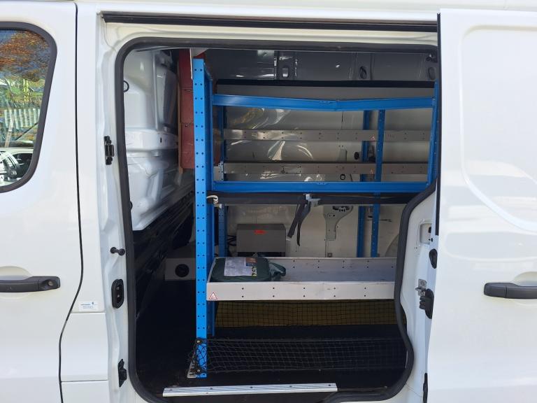 VAUXHALL VIVARO 1.6 CDTi 2900 BiTurbo ecoTEC L2 H2 LWB HIGH TOP ROOF White Manua