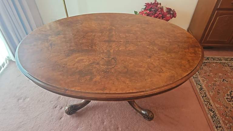 Vintage burr walnut dining table 