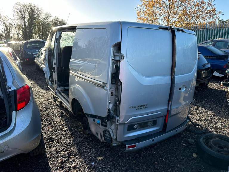 2018 FORD TRANSIT CUSTOM BREAKING SPARES PARTS