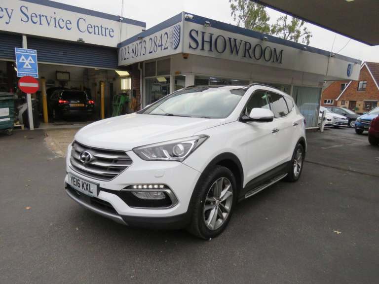 2016 Hyundai Santa Fe 2.2 CRDi Blue Drive Premium SE Auto 4WD Euro 6 (s/s) 5dr (7 Seat) ESTATE Di...