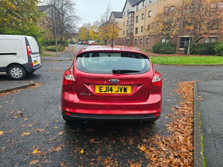 2014 FORD FOCUS TITANIUM NAVIGATOR 1596cc PETROL AUTOMATIC 6 Speed 5 DOOR HATCHBACK