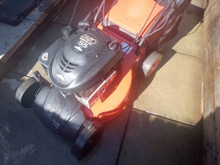 18" AL-kO self propelled petrol lawnmower 