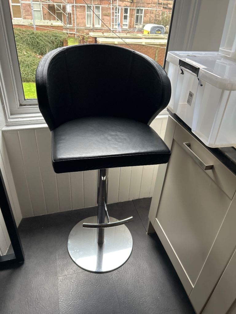 Quality Leather and Chrome Bar Stool . 