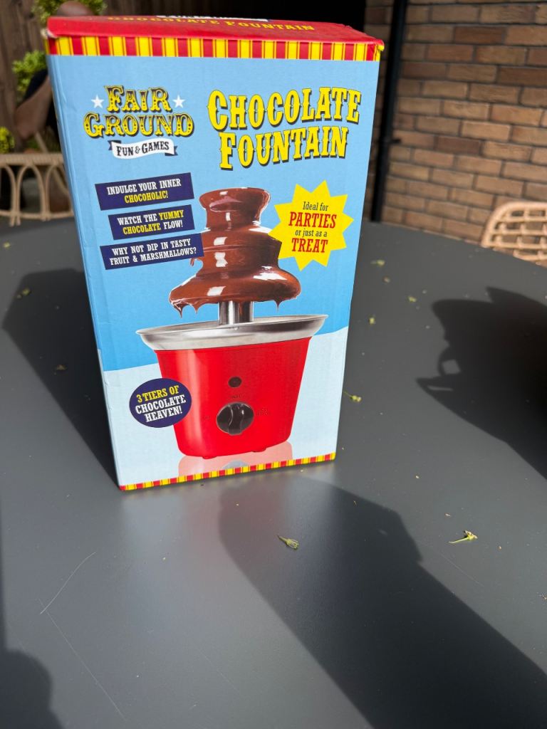 Chocolate fountain