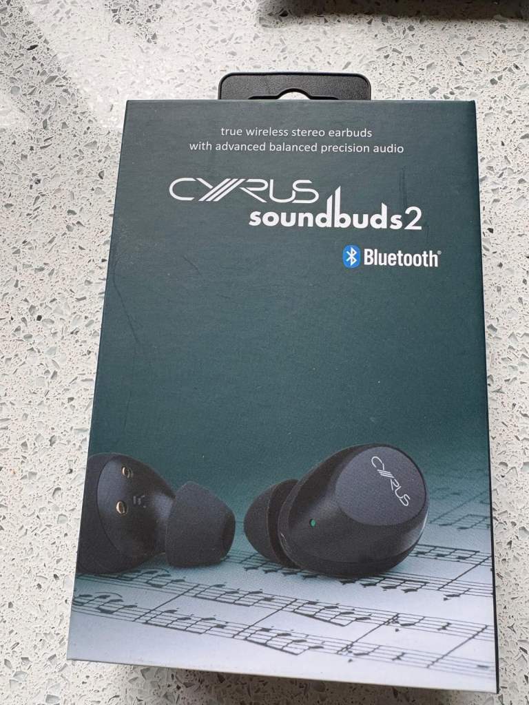 Cyrus Soundbuds2