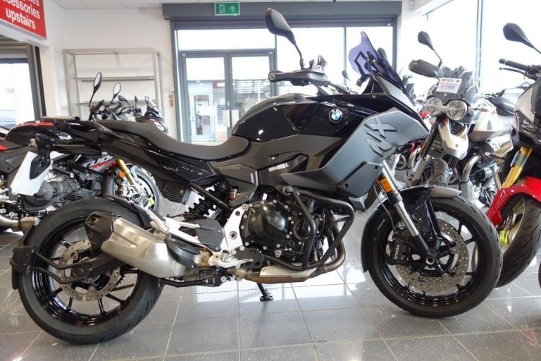 BMW F 900 XR