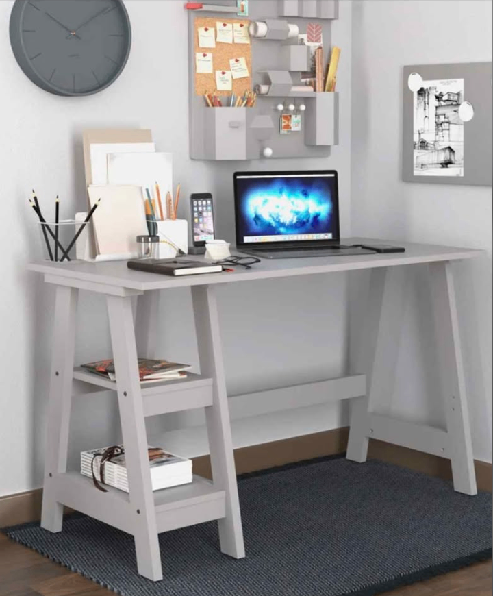 Exquisite Brand new Reading table.