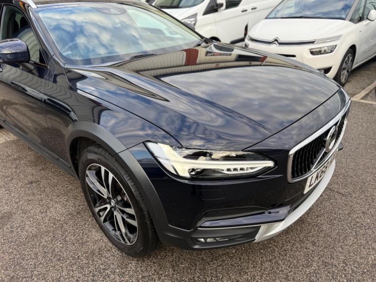 2018 Volvo V90 2.0 D4 Cross Country Pro 5dr AWD Geartronic ESTATE DIESEL Automatic
