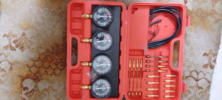Automotive and motorcycle tools 