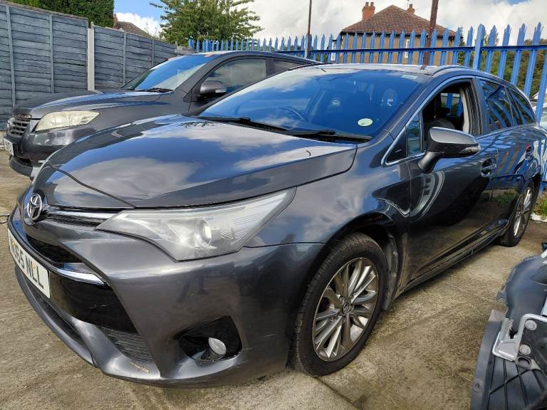 TOYOTA AVENSIS ESTATE 2015-19 spare wheel boot tools foam