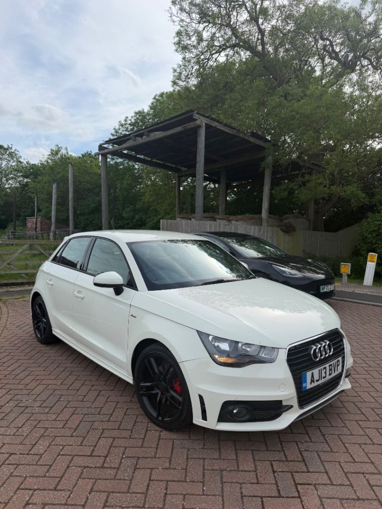 Audi a1 - s line - manual - 1.6L manual - 12 months mot - cheapest 