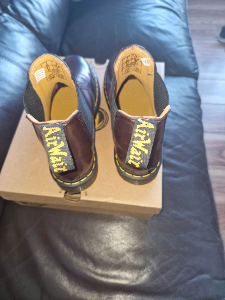 Dr. Martens 2976 YS Chelsea Boots - Burgundy, UK 7
