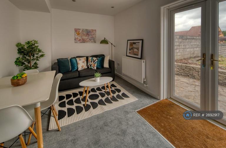 1 bedroom in Marshfield Road, Bristol, BS16 (#2892917)
