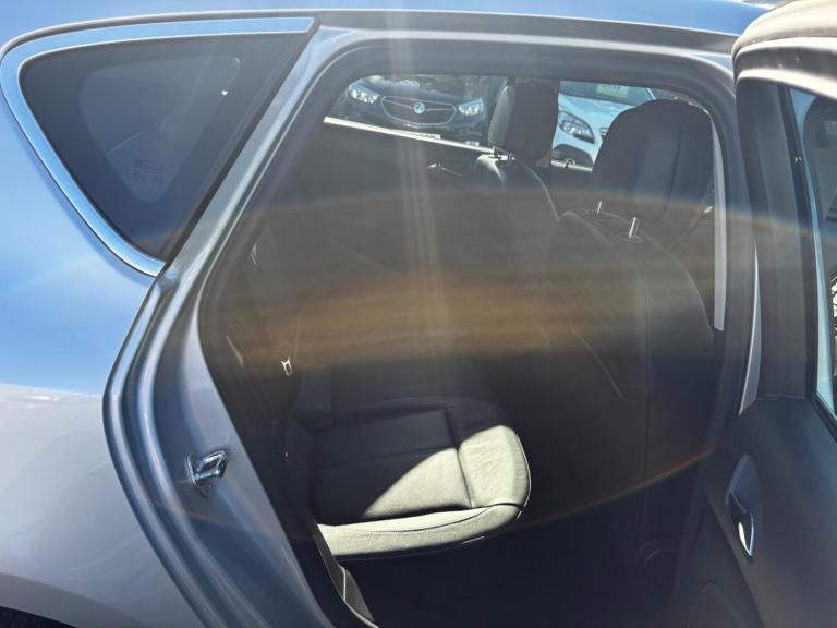 2015 Vauxhall Astra 1.6i 16V Elite 5dr Auto HATCHBACK PETROL Automatic