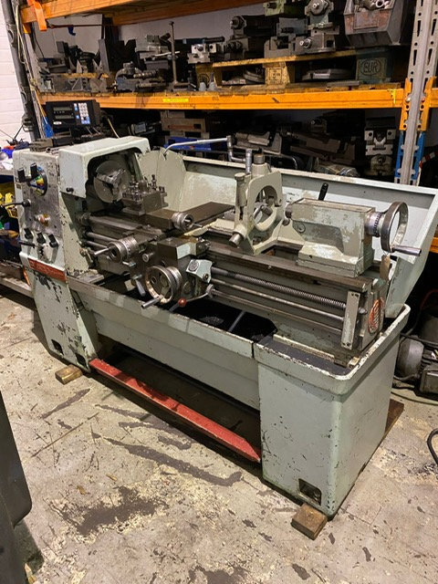 COLCHESTER STUDENT 1800 CENTRE LATHE DRO