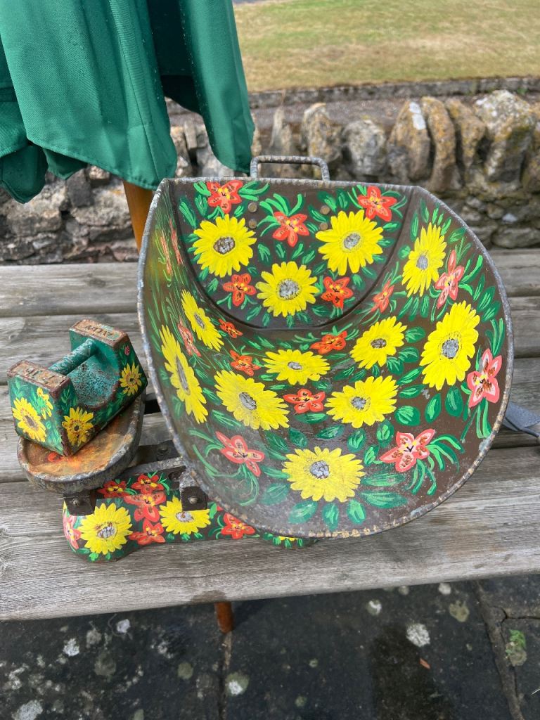 Vintage Hand-Painted Sunflower Garden Scales Set