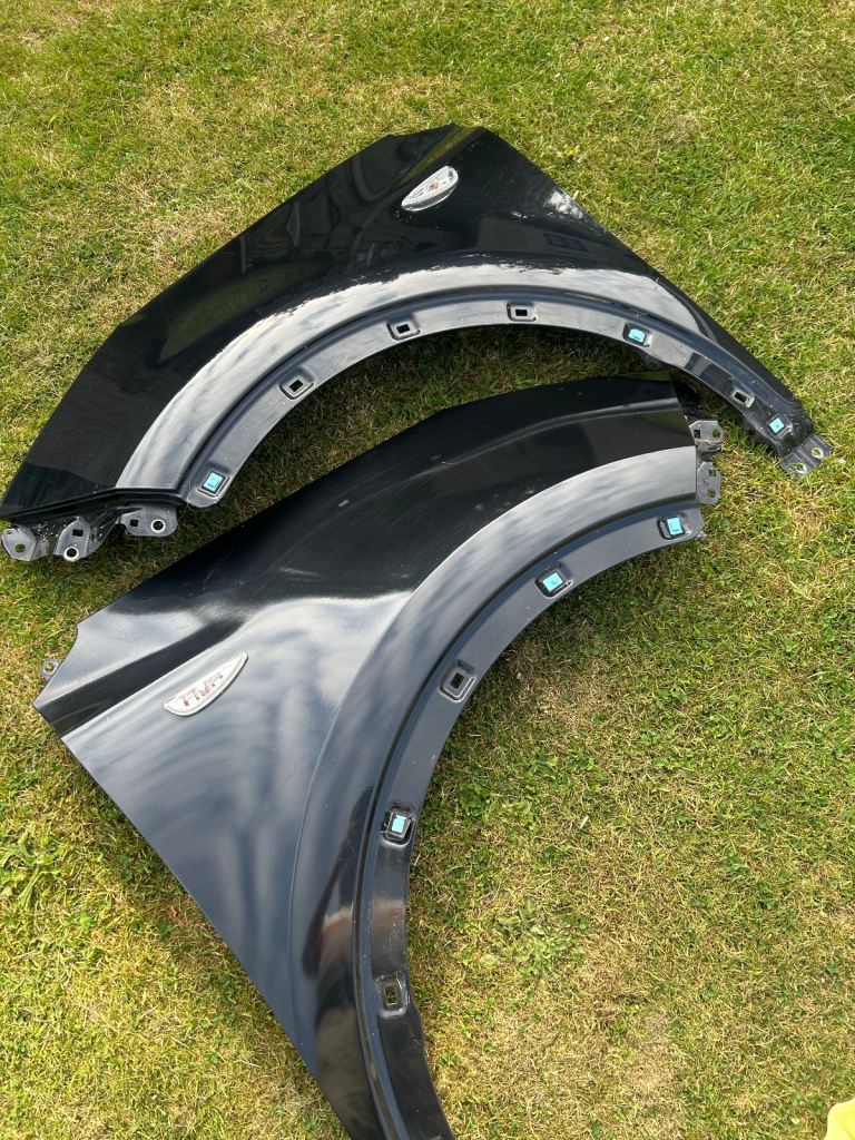Kia shortage 16 plate both front wings