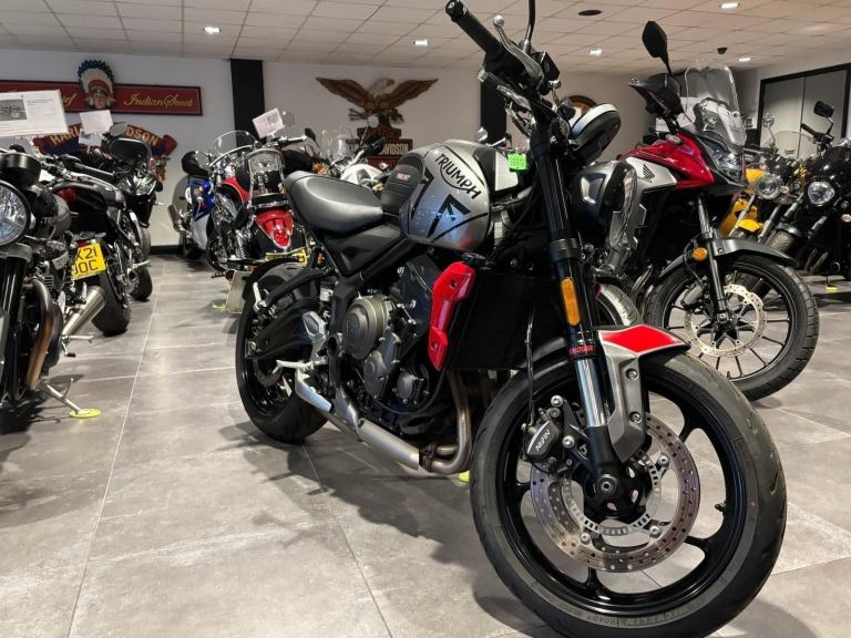 TRIUMPH TRIDENT 660 - 2024 73 - LOW MILES - 12MONTH WARRANTY