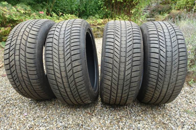 4 CONTINENTAL Winter Contact tyres