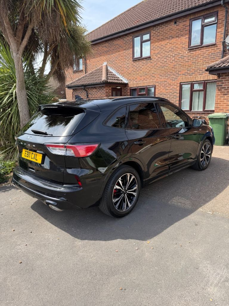 Ford, KUGA, Hatchback, 2022, Manual, 1498 (cc), 5 doors