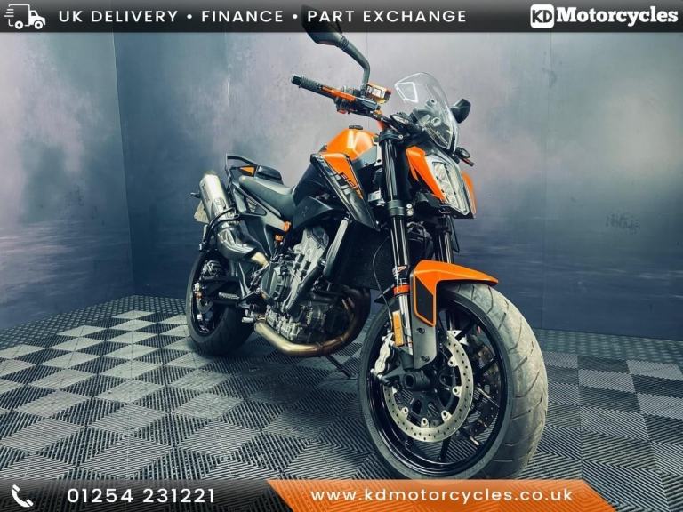 KTM 890 Duke 2022 VERY LOW MILES