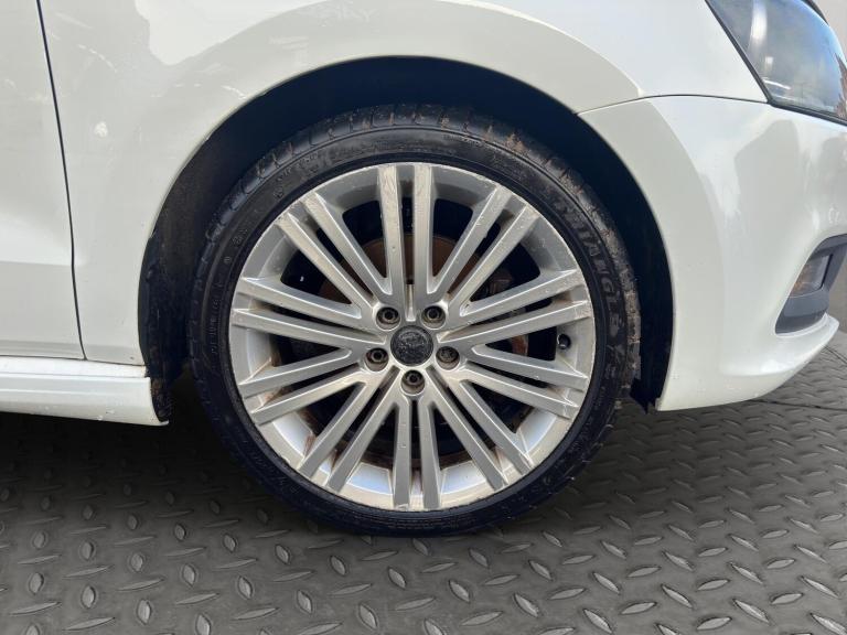 2014 Volkswagen Polo 1.4 TSI BlueMotion Tech ACT BlueGT Euro 6 (s/s) 5dr HATCHBACK Petrol Manual