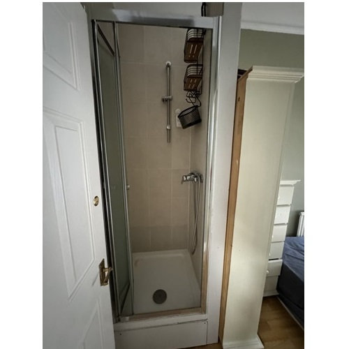 *One Bedroom Flat in Castletown Road, West Kensington, W14 9HG * All Utility Bills Inc*