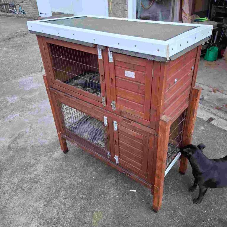 Rabbit/Guinea pig/ferret hutch. Fully Refurbished. 