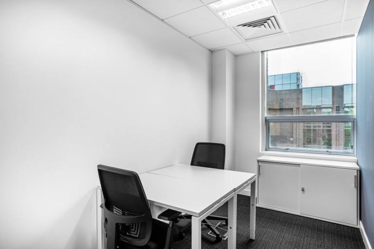 Peterborough - PE1 5DD \ Small Office Space for 1 Person