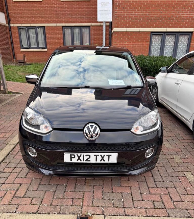Volkswagen, UP, Hatchback, 2012, Manual, 999 (cc), 3 doors