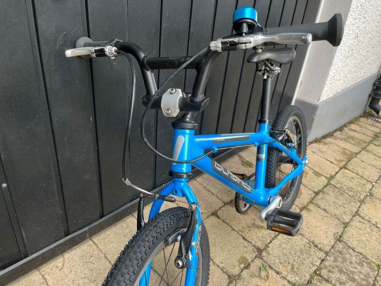 image for Islabikes Cnoc16 Kids Bike 16-inch Blue, Unisex, Lightweight