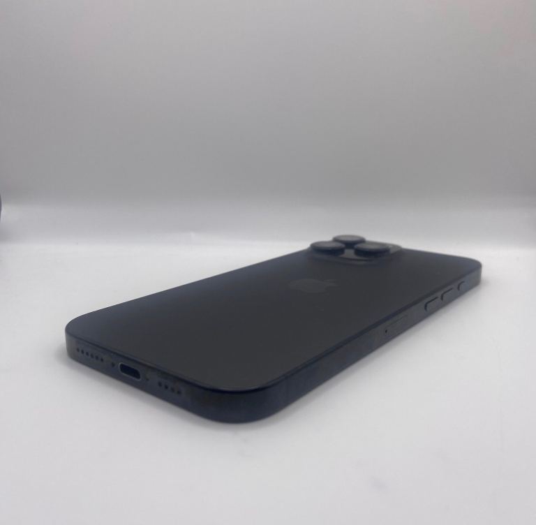 PRISTINE: Apple iPhone 16 Pro Max, 256gb, Black (UNLOCKED) 