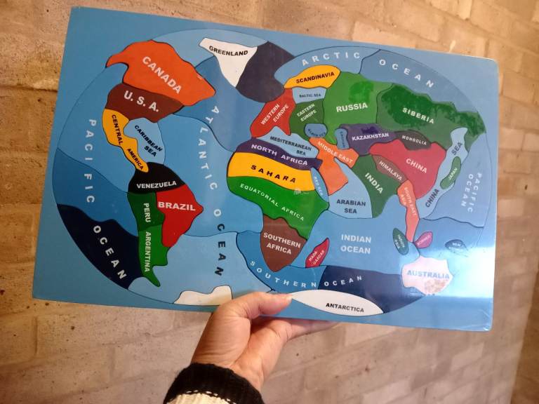 Worldmap puzzles jigsaw 