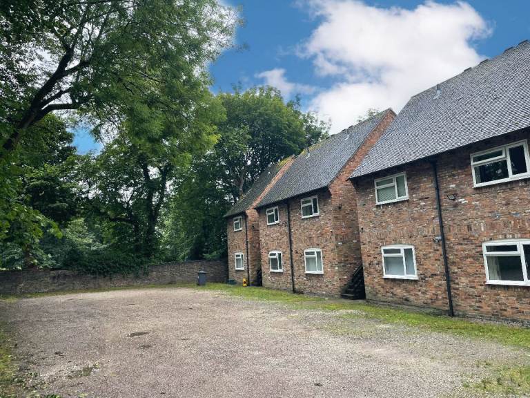 1 bedroom flat in Flat St Margarets Court, Church Lane, Wolstanton, Newcastle-under-Lyme, Staffordsh