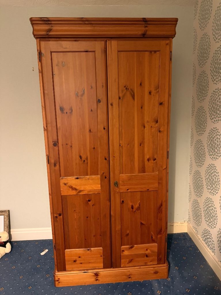 Wardrobe 