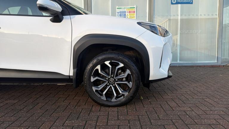 2022 Toyota Yaris Cross 1.5 Hybrid Design 5dr CVT Hybrid Estate Estate Hybrid Automatic