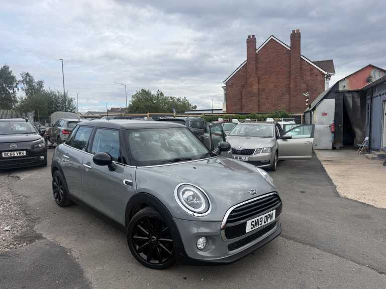 2019 MINI Hatch 1.5 Cooper Classic II 5dr HATCHBACK Petrol Manual