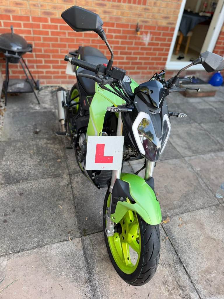 Keeway RKF 125Motorcycle – Green, As Good As New