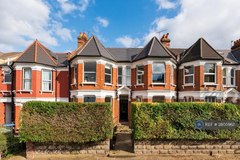 2 bedroom flat in Marlborough Road, London, N22 (2 bed) (#2805962)