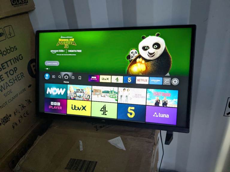 JVC LT-32CF230 Fire TV 32" Smart HD Ready HDR LED TV with Amazon Alexa