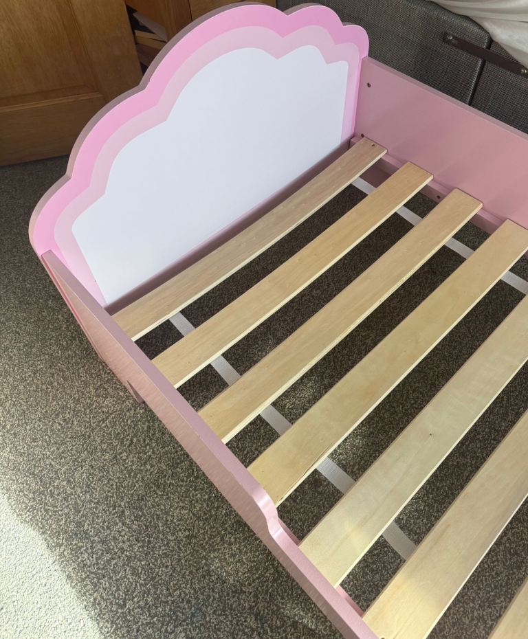 Pink cloud toddler bed 