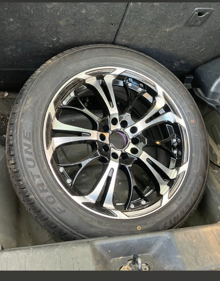 Nissan, JUKE, Hatchback, 2012, Manual, 1461 (cc), 5 doors