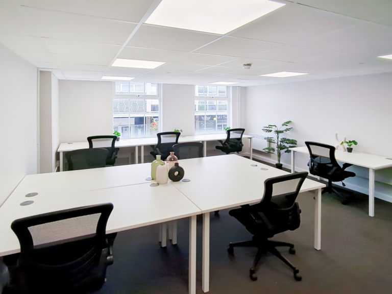 Crewe - CW12EW \ Private Office Available Immediately for 3 Workstations