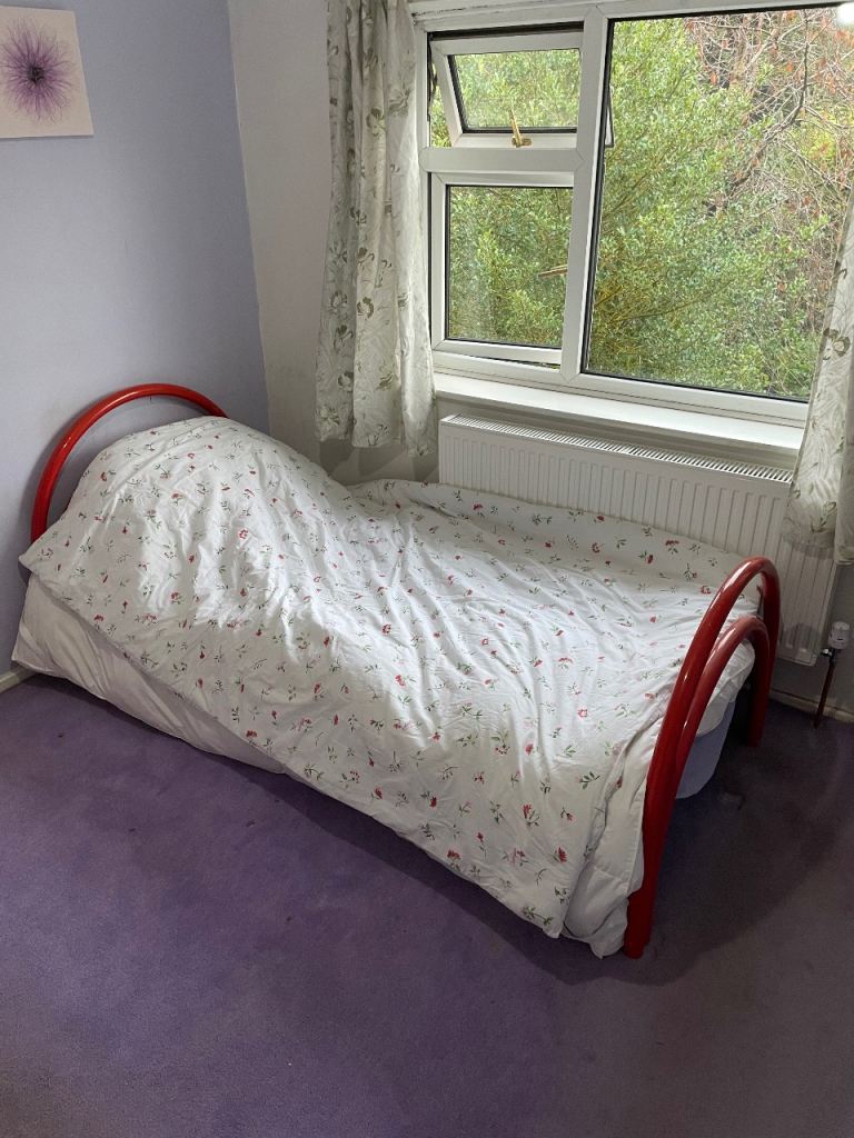 3 bed house - Bradeley 