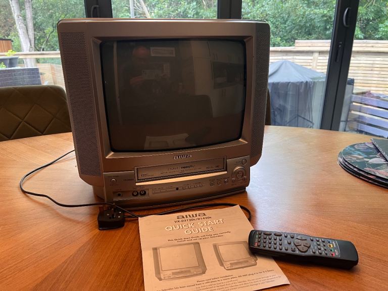 Aiwa Colour TV / Video Cassette Recorder