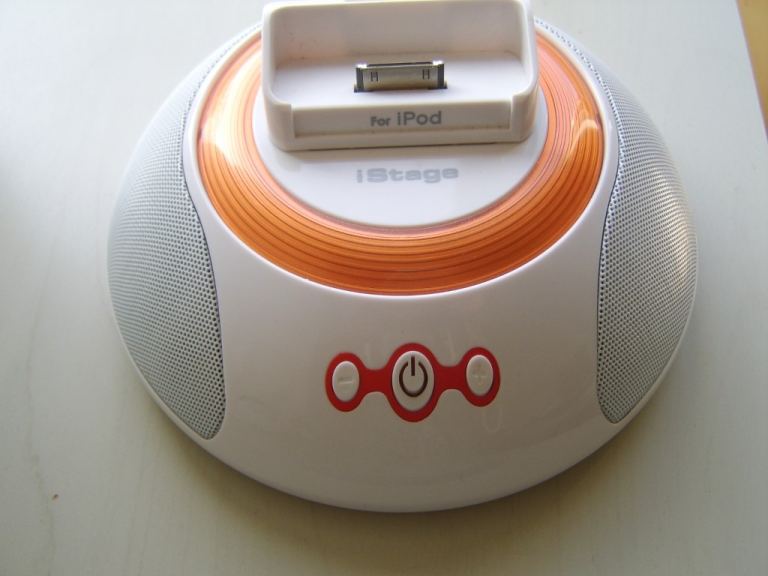iStage for iPod