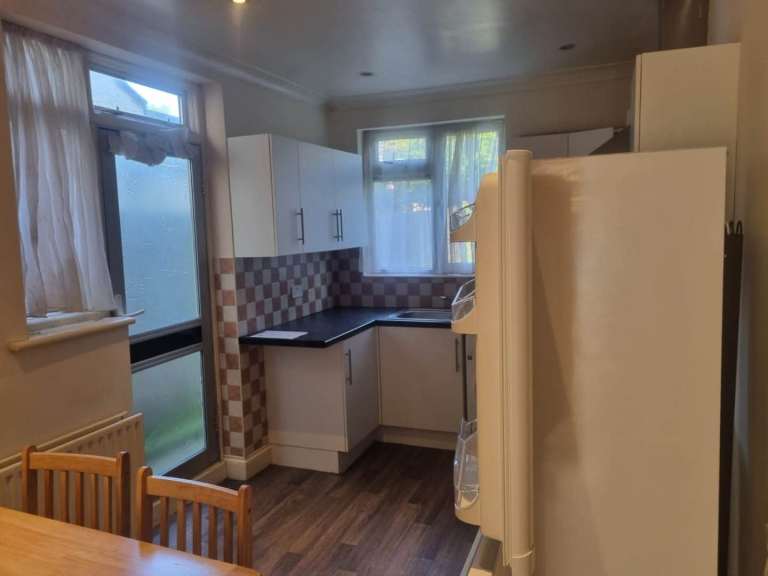 Double room at dollis hill in £795pcm