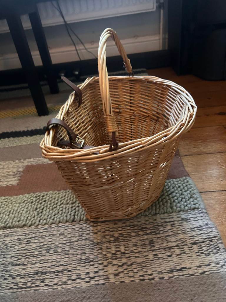 Cute Wicker Basket for Bike with straps