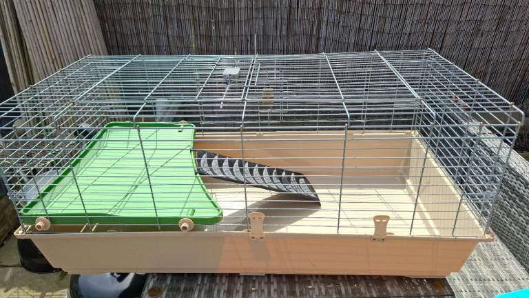 Amazon Basics Small Animal Cage Habitat for Small Animals